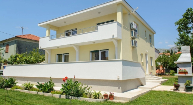 Apartment Center Trogir 1