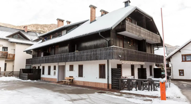 Apartma Sončnica, Забронировать Отель Отели Гореньска 3 звезды, 3*