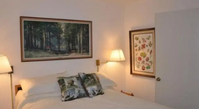 Luxurious 2 Bedroom Base Camp Condo - Steps from Kirkwood Village condo, Забронировать База отдыха Кирквуд штат Калифорния, рядом с The Wall
