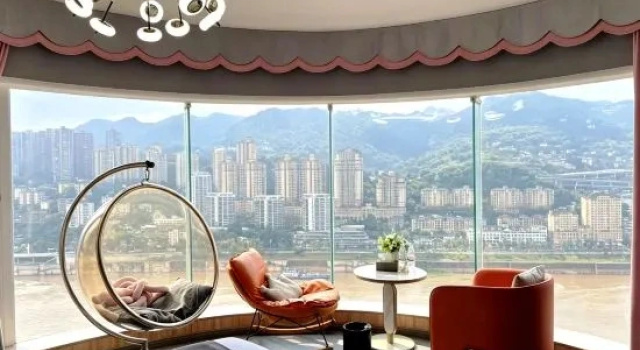 DaYin Hidden in City River View Cinema-style Homestay (Chongqing Jiefangbei Chaotianmen Square)