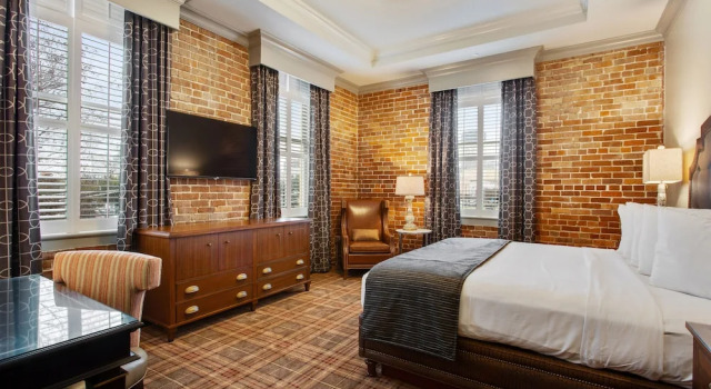 The Brakeman Hotel, Забронировать Отель Отели Нового Орлеана с парковкой, рядом с Armstrong Park, Парковка
