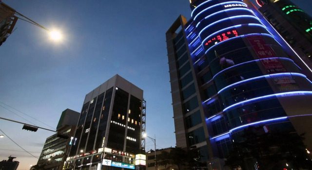 KSTAR Metro Hotel