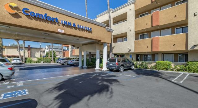 Comfort Inn & Suites Huntington Beach
