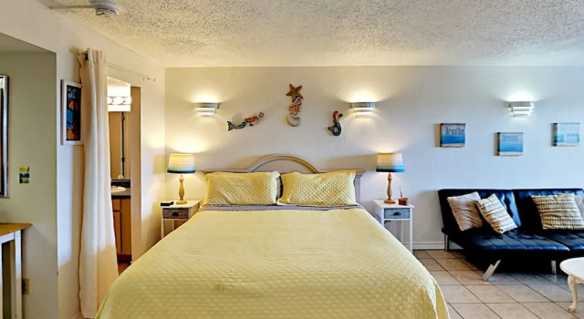 124 Sea Breeze Island Time - One Bedroom Condo