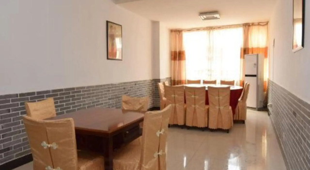Jinse Hepan Business Hotel