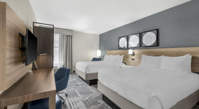 Четырёхместный номер Standard Best Western Plus Indianapolis NW Hotel