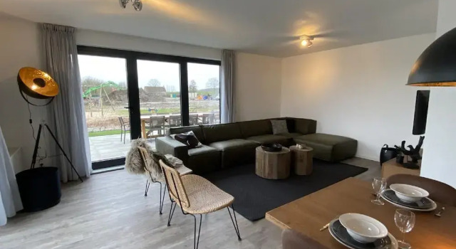 Villa by Lake Veere With Sauna, Book Villa Goes 