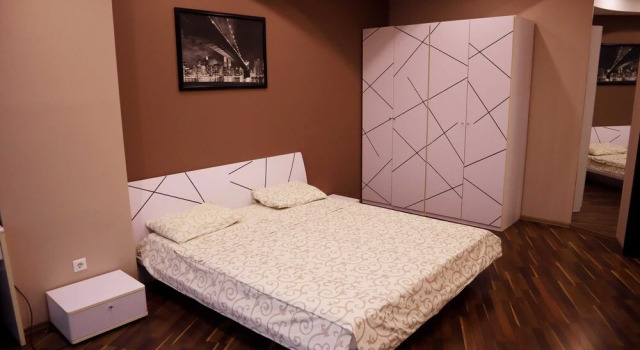 Most City & Near Lux Apartments, Buchen Sie Ferienwohnung Hotels in Oblast Dnipropetrowsk mit Parkplatz, Parkplätze