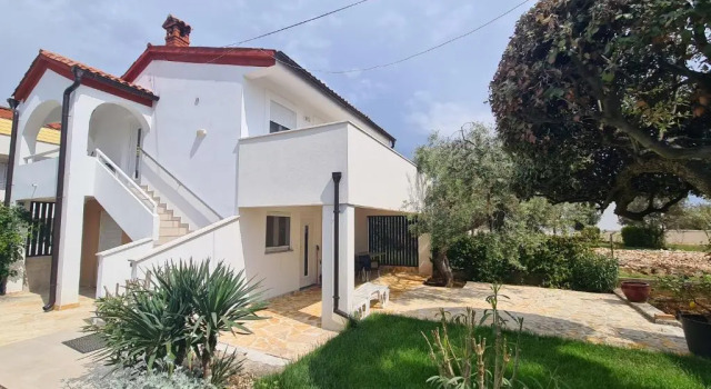 Апартаменты Apartments Buskulic