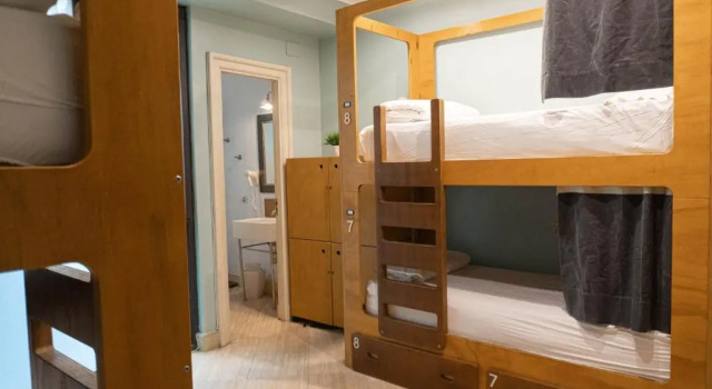 Кровать в общем номере La Banda Rooftop Hostel