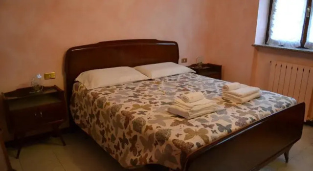B&B Ai Gelsomini, Rezervați Bed and Breakfast Travedona-Monate 