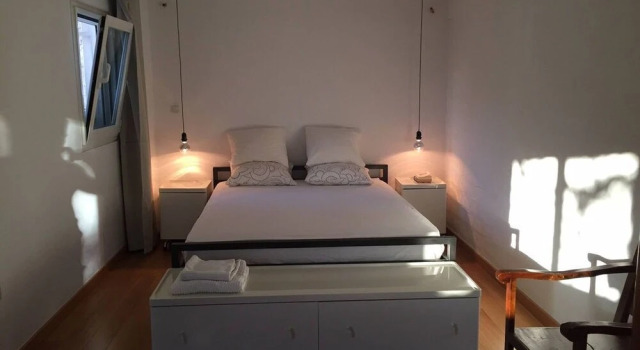 Stylish Loft 10 From Athens Historical Centre, Забронировать Апартаменты/квартира Отели Афины с парковкой, рядом с Международный автобусный вокзал Афин, Парковка
