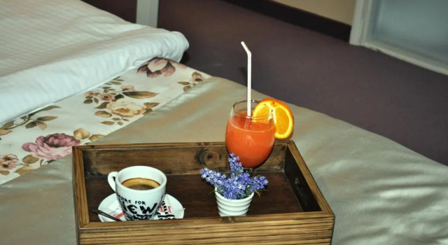 Полулюкс Deluxe Parish Hotel