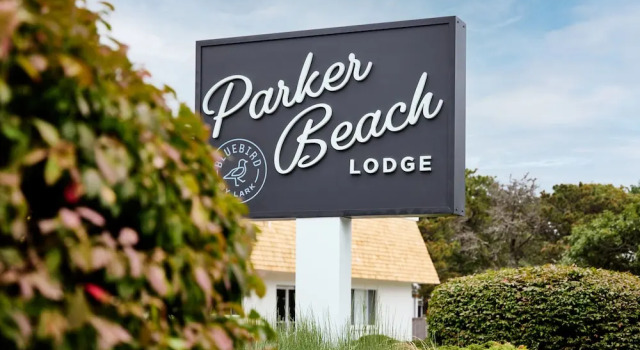 Parker Beach Lodge, Забронировать Отель Отели Ярмут 3 звезды, рядом с Спортивный центр Bass River Sports World, 3*
