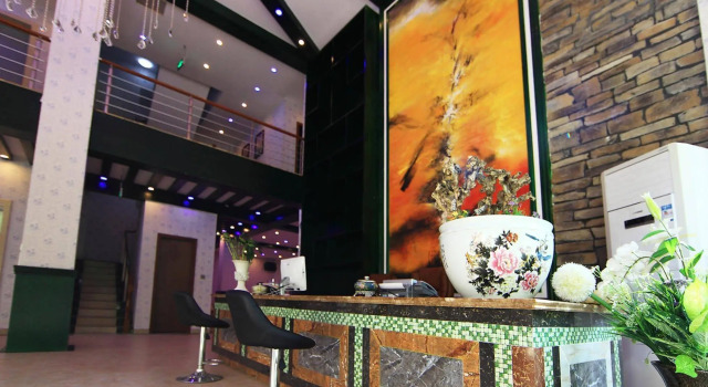 TOWO Shangpin Hotel
