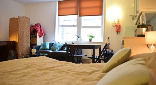 Spacious Studio Flat in Central Kensington, Забронировать Отель Отели Англии 3 звезды, 3*