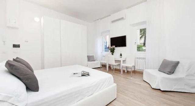White Flat Colosseo, Забронировать Отель Рионе Монти Рим, рядом с Посольство США в Риме