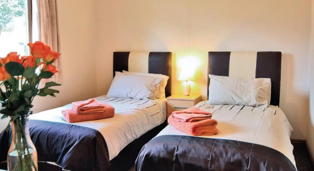Heartsease Lodges, Забронировать Отель Отели Сноудония с парковкой, Парковка