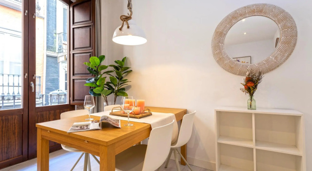Lovely studio near the Cathedral. Zacatin 102, Забронировать Отель Гранада Granada Province, рядом с Музей народных традиций и искусств Los Tiros de Granada