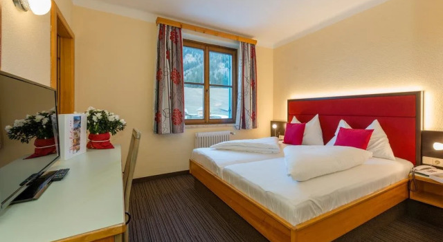Passhöhe, Rezerwuj Hotel Hotele 3-gwiazdkowe w Murtal, 3*