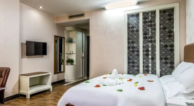 Люкс Deluxe 198 Business Hotel