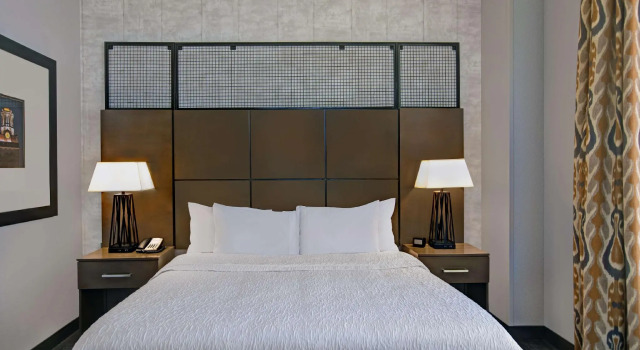 Двухместная студия Hearing Accessible с балконом Hampton Inn and Suites Austin University Capitol