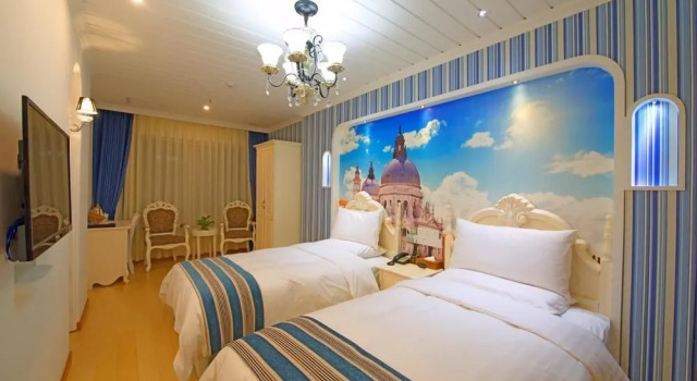 Weese Theme Hotel Muxiyuan Branch, Забронировать Отель Фэнтай , рядом с Shiliuzhuang Station