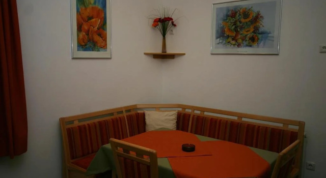 Gstehaus Andrea, Đặt Khách sạn Hinterbruhl Wienerwald
