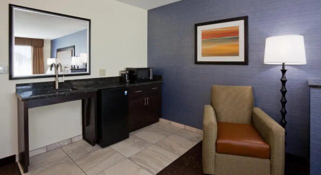 Двухместный номер Deluxe Holiday Inn Express & Suites Fort Dodge by IHG