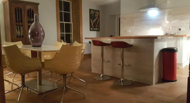 Апартаменты Grigshot Apartment