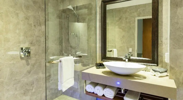 Номер Premier Distinction Christchurch Hotel