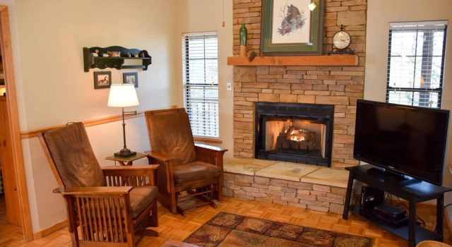LAKE SONG - 2 Br Cabin