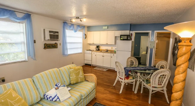 5583 Estero Blvd Iguana Mama's Beach House