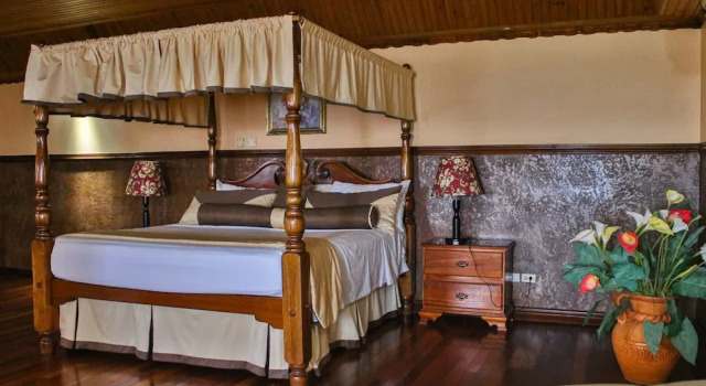 Номер Presidential Clarridge View Guest House