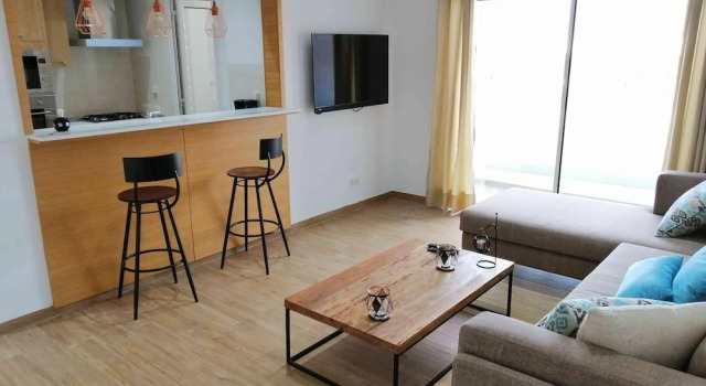 Bright Stylish 1bd Flat in Jardins De Carthage, Buchen Sie Ferienwohnung Hotels in Tunis mit Parkplatz, Parkplätze