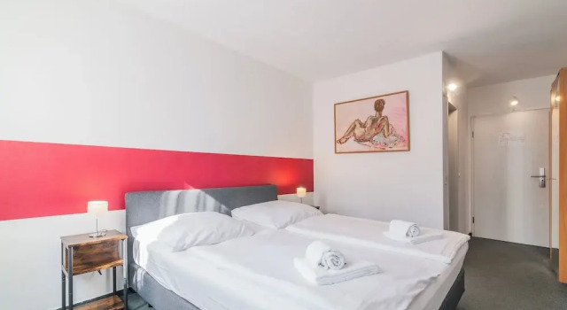 Двухместный номер Economy Hotel Café Galerie I Hannover-Garbsen I Free Parking