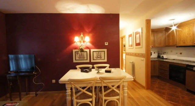 LH Apartamento Sayo VIII, Buchen Sie Ferienwohnung Benasque 