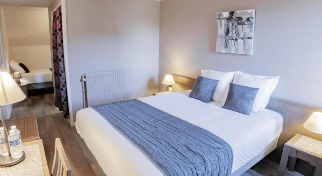 Трёхместный номер Comfort Logis Hôtel la Grassinais Saint-Malo