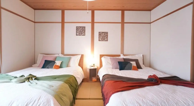 Tsurumibashi House