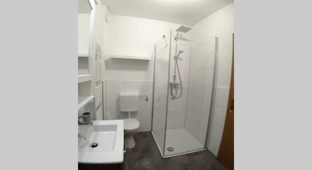 Апартаменты EXKLUSIVE Ferienwohnung in Einbeck, 3 Schlafzimmer mit Balkon!