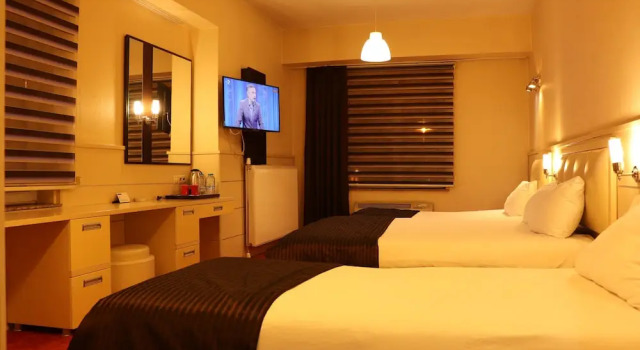 Четырёхместный семейный номер Standard Hangover Central Hotel