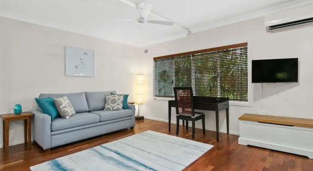 Poolside Apt In Alamanda Beachfront Resort 41