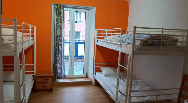 Кровать в общем номере (женский номер) Bellpark Hostel