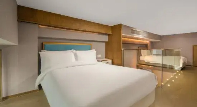 Люкс EFC Oakmade Service Apartment