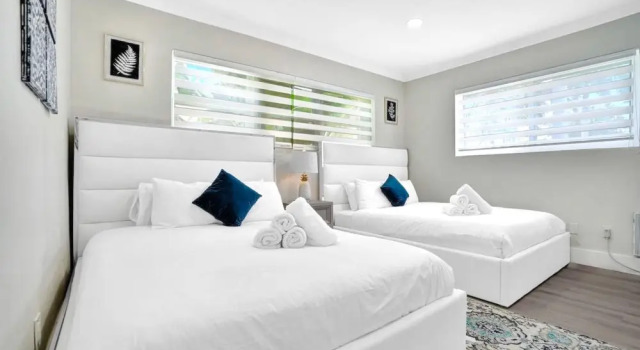Люкс Bay Harbor Boutique Vacation Rental