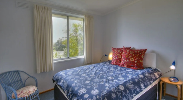 Ar Lan y Mor, Book Hotel Coles Bay Tasmania