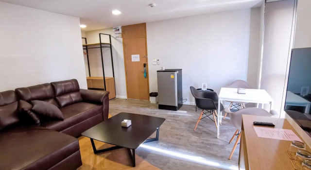 Трёхместный люкс Rico Hotel Ratchadapisek 32
