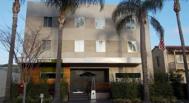 SIRTAJ - Beverly Hills, Забронировать Отель Беверли-Хиллз Лос-Анджелес, рядом с Good Shepherd Catholic Church