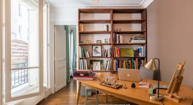 Spacious by Canal Saint Martin, Забронировать Отель 11-й округ: Бастилия Париж, рядом с Курон