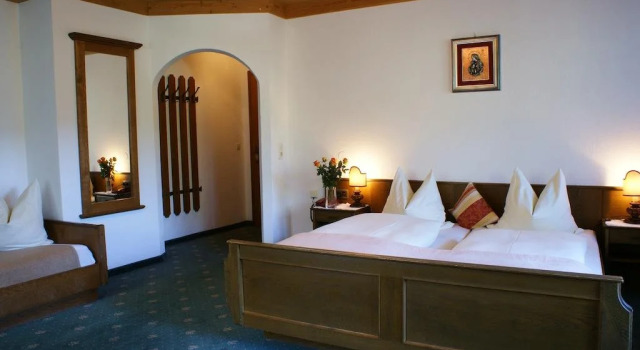 Hotel Gasthof Riederhof, Rezerwuj Hotel Gerlos Zillertal